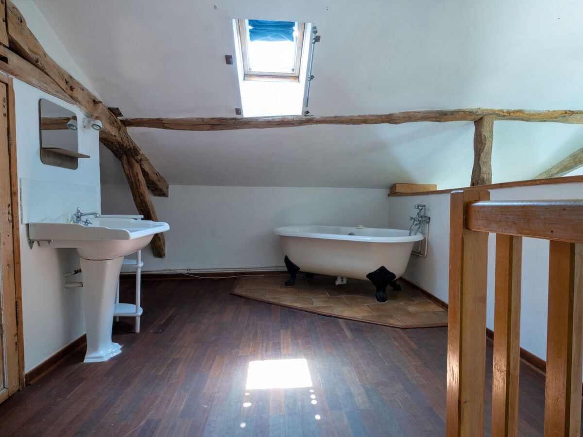 Larroque Haute – Gîte 9 pers. avec piscine à Bourlens - Photo 22