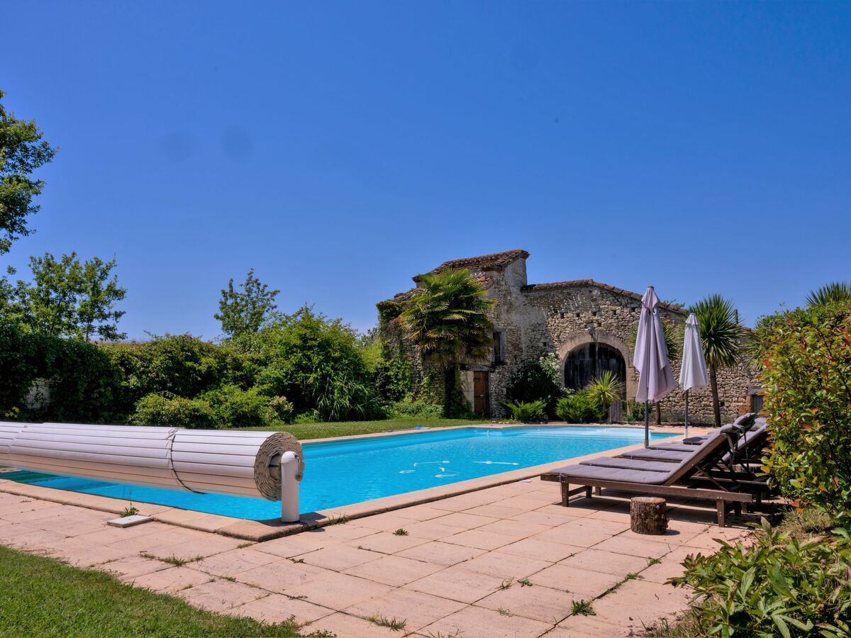 Larroque Haute – Gîte 9 pers. avec piscine à Bourlens - Photo 27