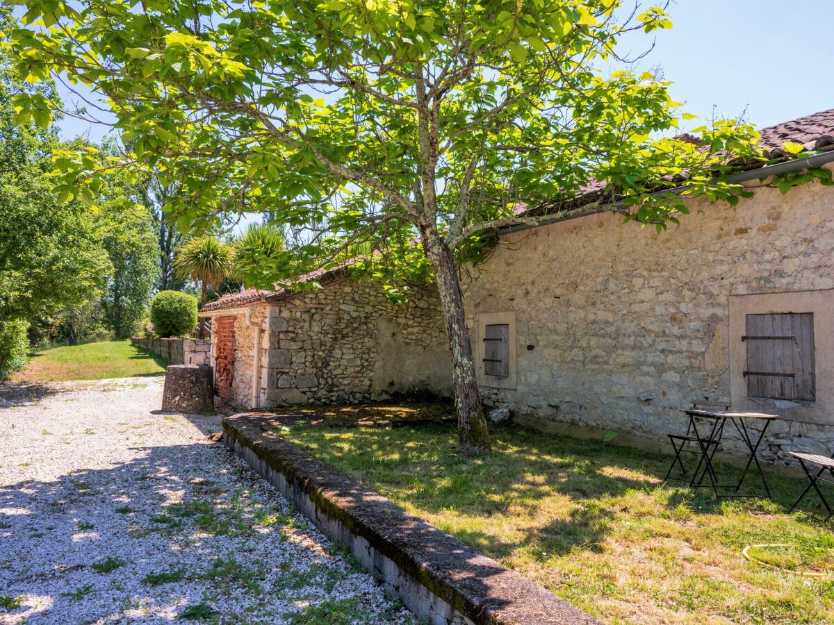 Larroque Haute – Gîte 9 pers. avec piscine à Bourlens - Photo 32