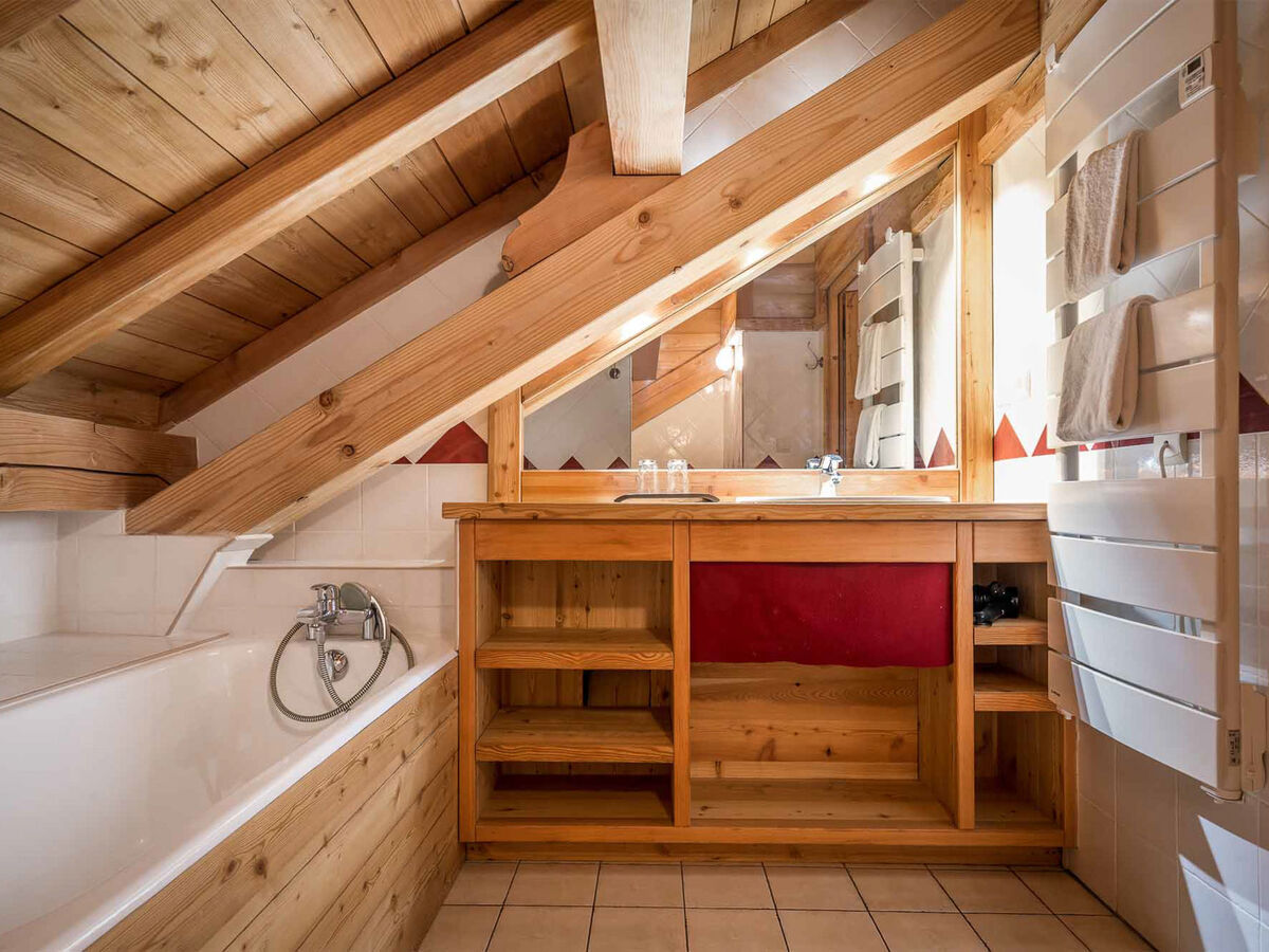 Chalet Lièvre Blanc – 7 chambres, spa et ski à 100 m - Photo 20