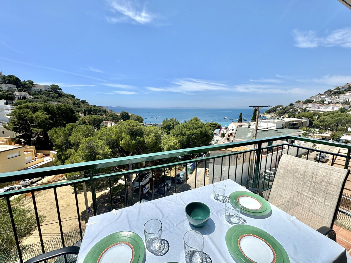Appartement 6 pers. à 140m de la plage, terrasse vue mer - Photo 1