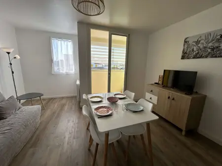 Location appartement à Saint Hilaire de Riez, Appartement rénové 2 pièces avec balcon, à 200m de la plage, St Hilaire de Riez