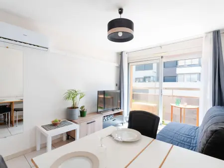 Location appartement à Narbonne Narbonne Plage Narbonne Plage, Studio cabine climatisé près de la plage avec parking à Narbonne