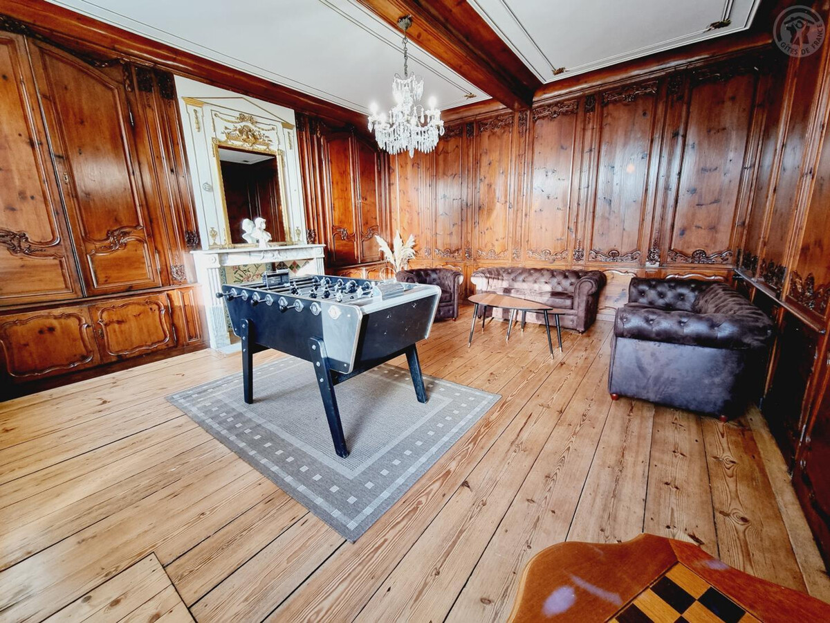 Louez une Maison de Maître pour 11 Pers. à Arneke - Jardin, WiFi et Proche Commerces - Photo 3