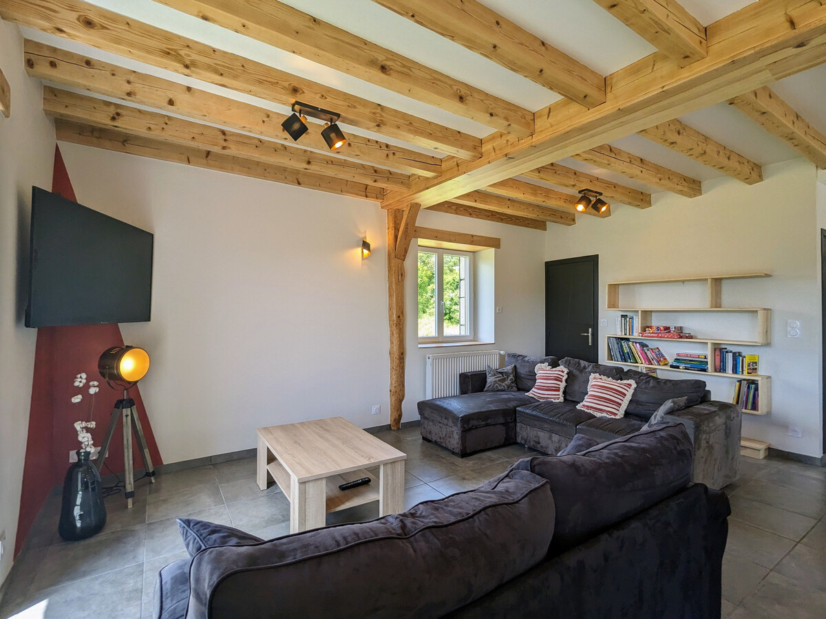 Le Tranquilou : Gîte 10 pers. rénové, terrain vaste à Saint-Privat-d'Allier - Photo 5
