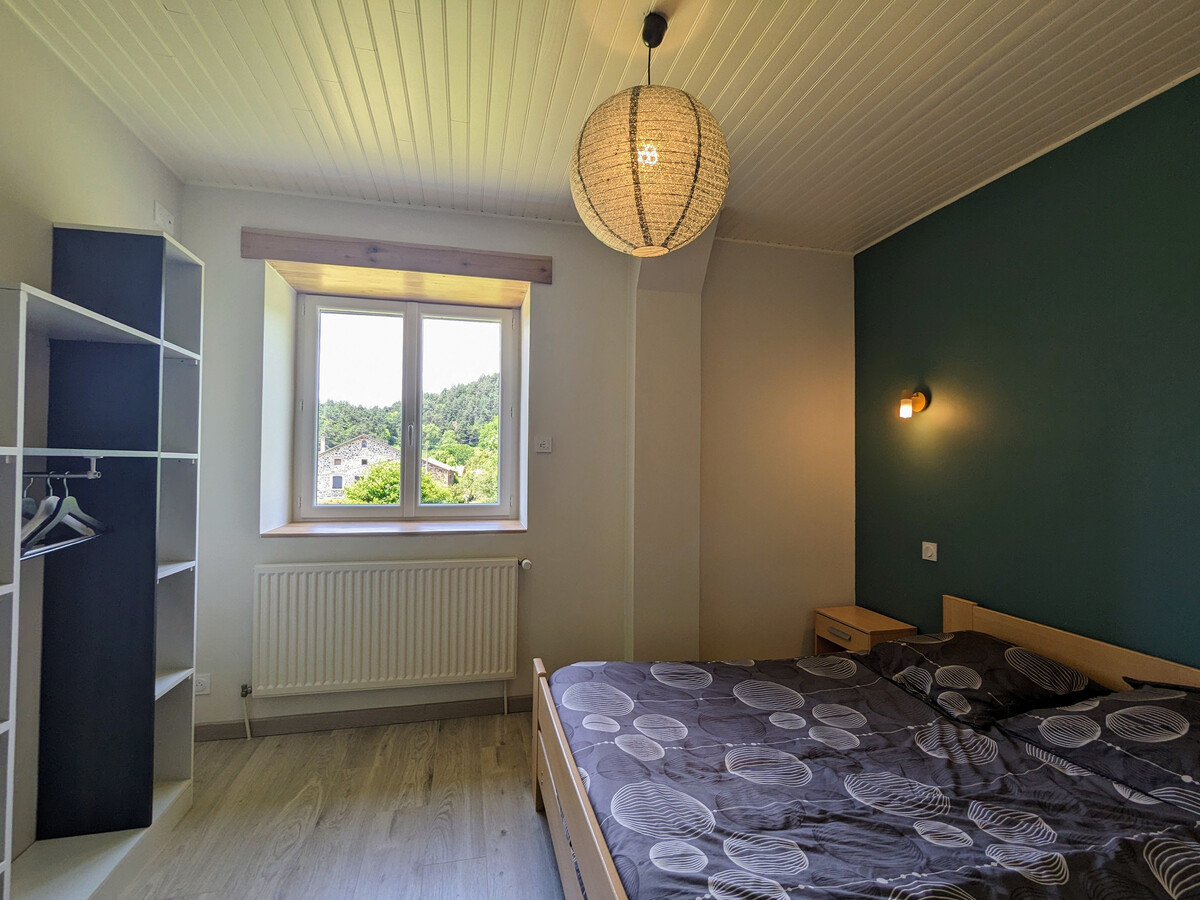 Le Tranquilou : Gîte 10 pers. rénové, terrain vaste à Saint-Privat-d'Allier - Photo 6