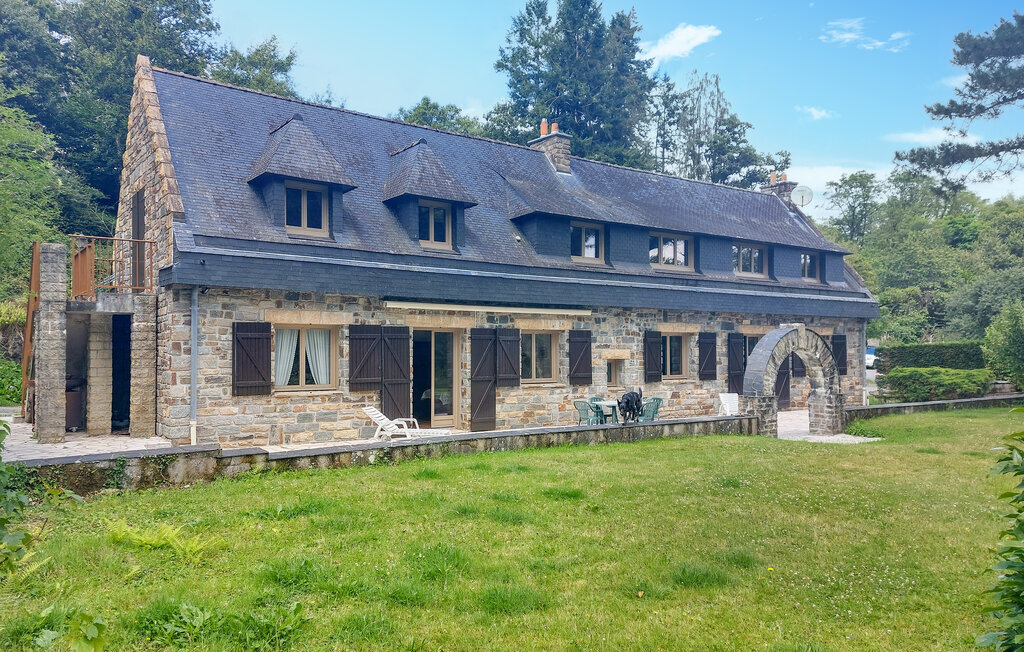 Maison pierre 19e siècle au bord de l'Isole, 9 pers. - Photo 1