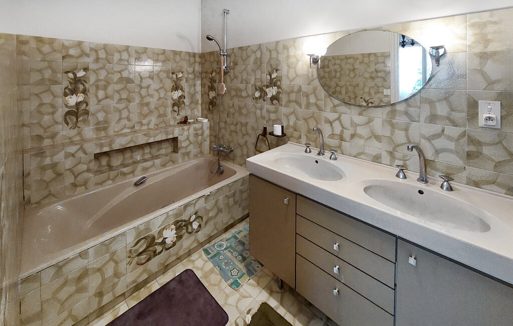 Maison pierre 19e siècle au bord de l'Isole, 9 pers. - Photo 32