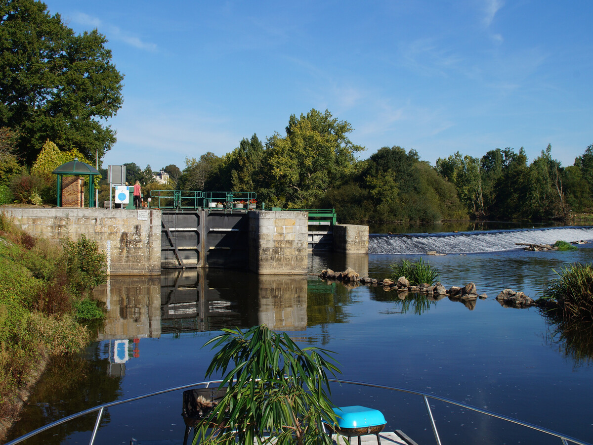 Pénichette 5 pers. sur la Mayenne à Chenillé-Changé - Photo 17