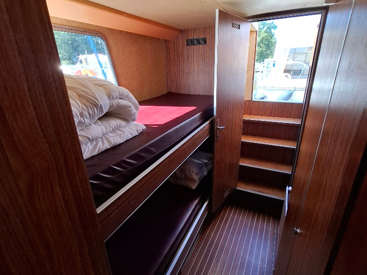 Péniche vintage 9 pers, 4 cabines à Chenillé-Changé - Photo 6