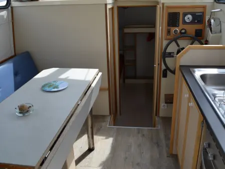 Triton 860 Fly : cabine fluviale à Pontailler-sur-Saône : photo 3