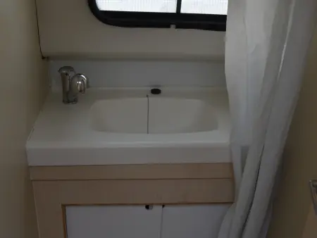 Triton 860 Fly : cabine fluviale à Pontailler-sur-Saône : photo 8