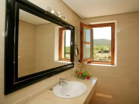 Villa 6 chambres à Petra : piscine privée, 300m² pour 12 : photo 13