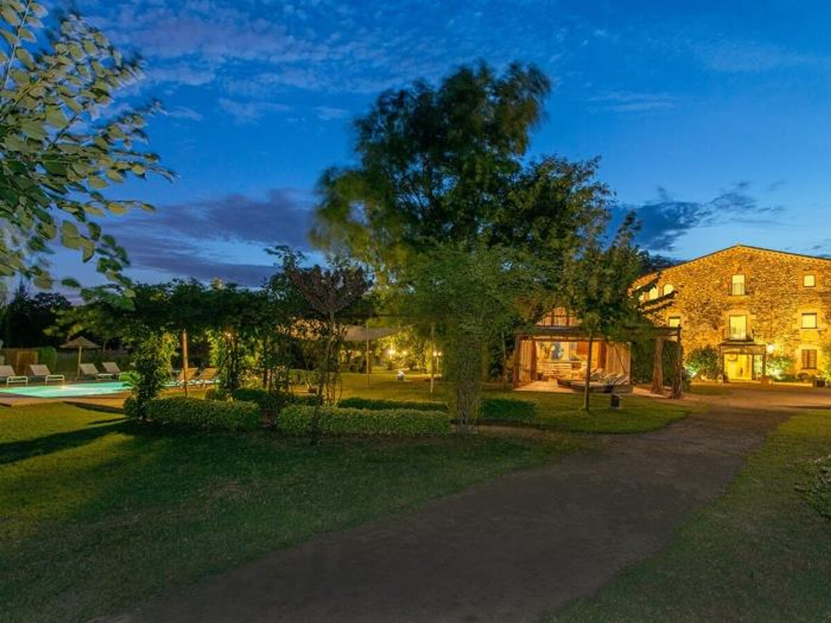 Mas Carreras : Villa 11 chambres, piscine & barbecue à Bordils - Photo 3