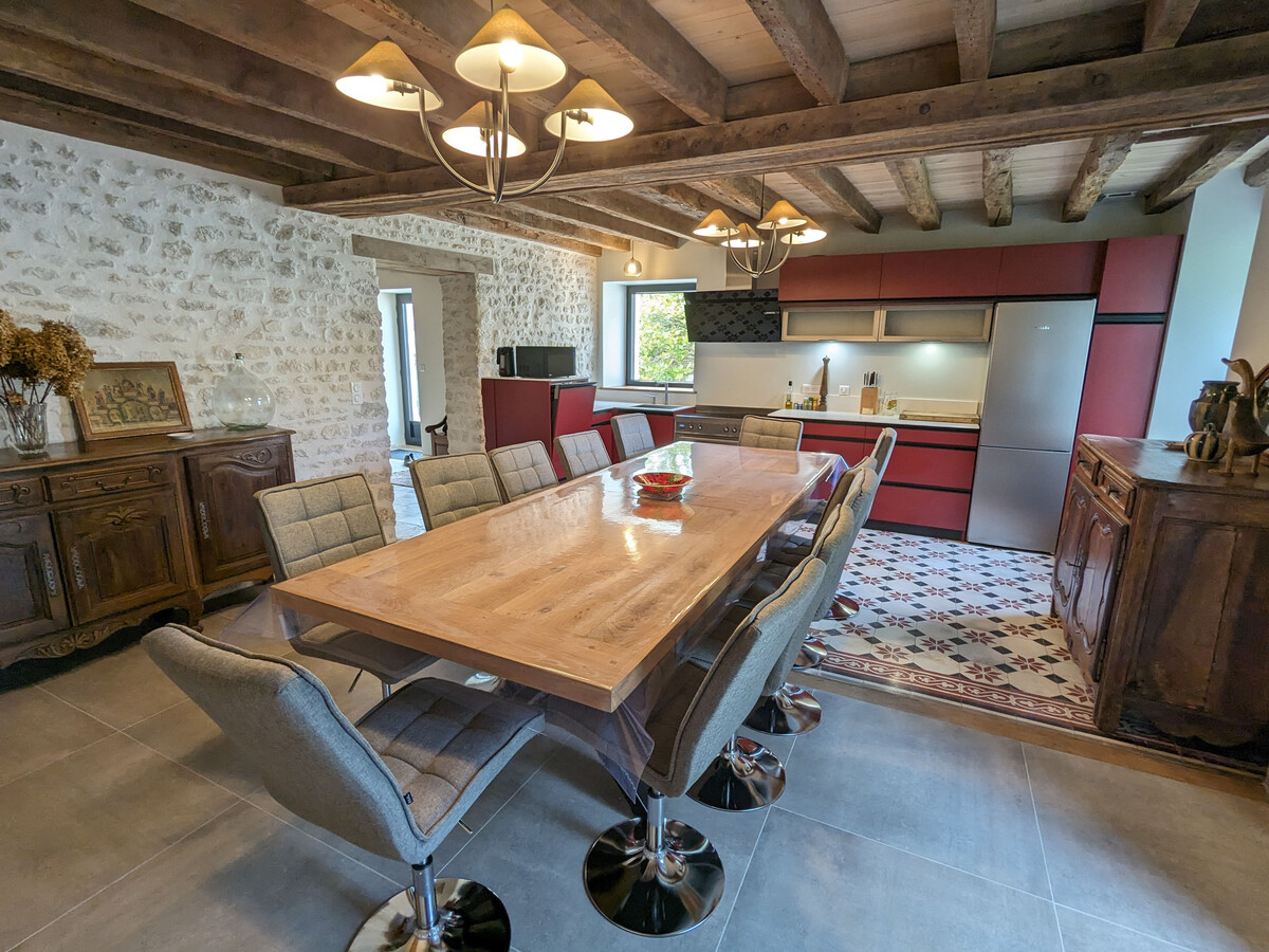 Gîte 10 pers., piscine chauffée et rivière à Aulnay-la-Rivière - Photo 3