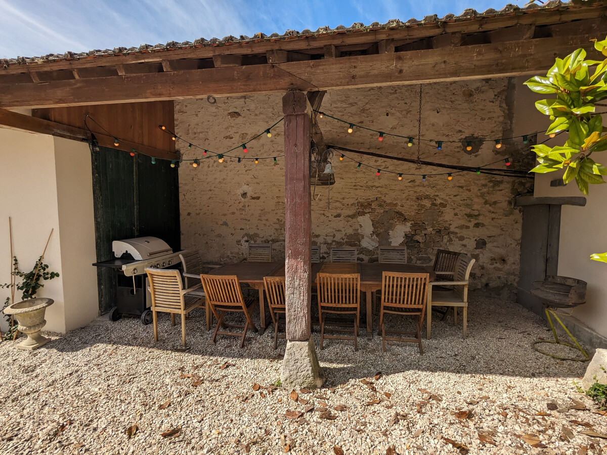 Gîte 10 pers., piscine chauffée et rivière à Aulnay-la-Rivière - Photo 4