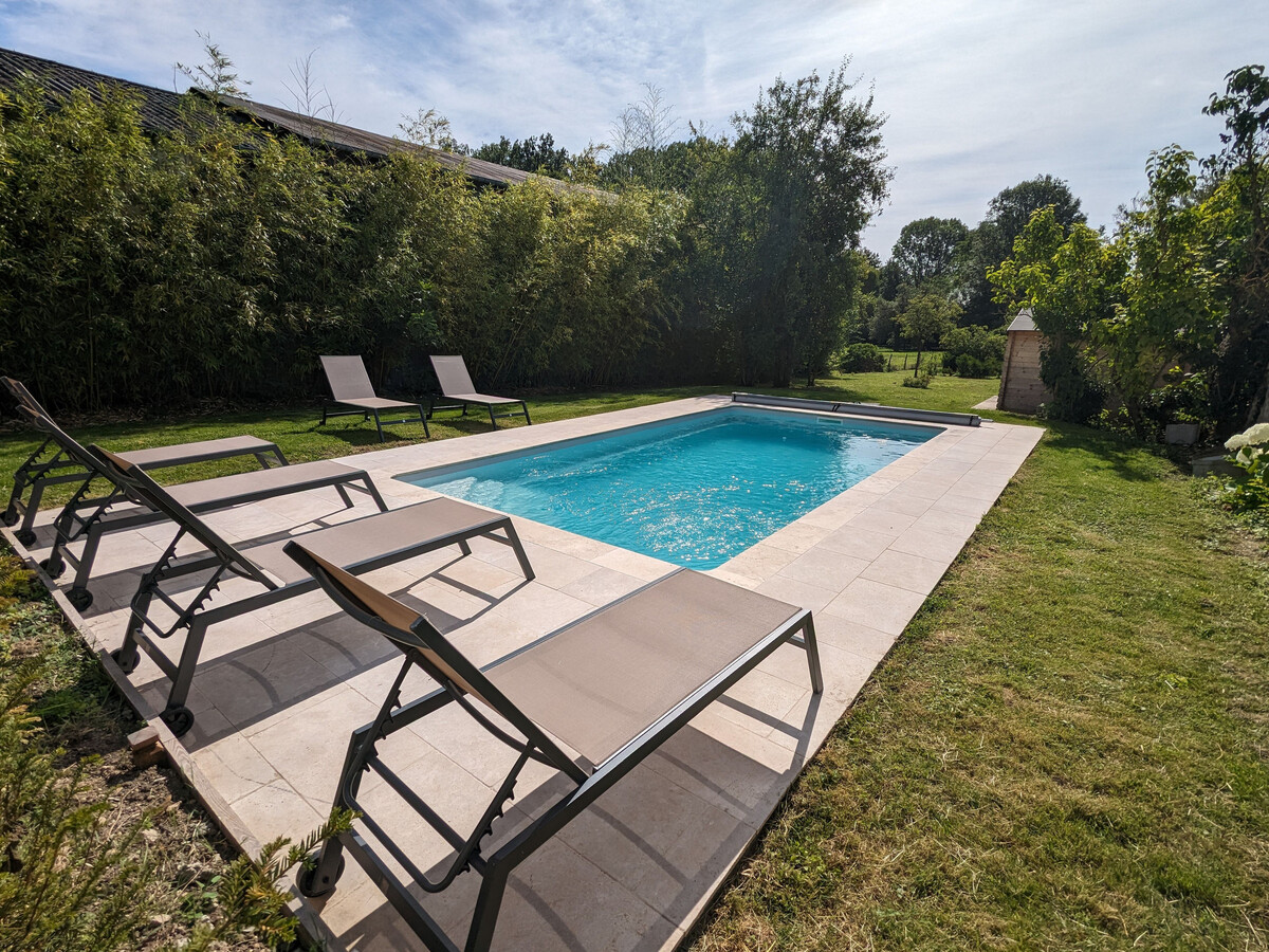 Gîte 10 pers., piscine chauffée et rivière à Aulnay-la-Rivière - Photo 11