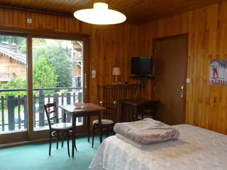 Studio 21m² centre Les Gets, 2 pers, linge inclus : photo 2