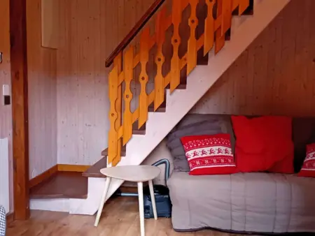 Chalet rénové Les Gets 8 pers, central, 150m commerces, 350m pistes, terrasse sud, parking privé - Photo 9
