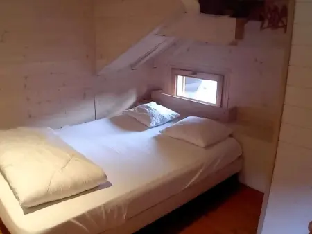 Chalet rénové Les Gets 8 pers, central, 150m commerces, 350m pistes, terrasse sud, parking privé - Photo 12