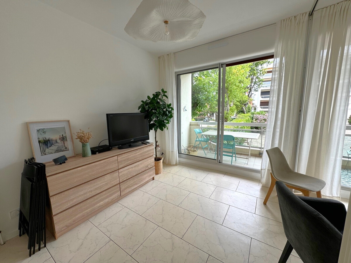 Studio cabine 33m² plage à 50m, terrasse et parking - Photo 4