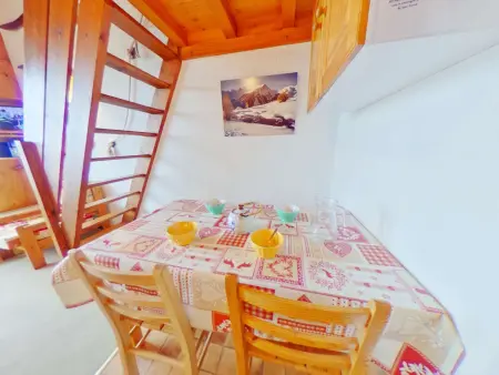 Studio cabine 4 pers. aux Saisies, balcon sud-est : photo 2