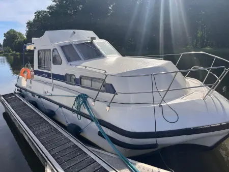 Location appartement à Châtillon en Bazois, Chaleureux Bateau Stationnaire pour 5 pers.