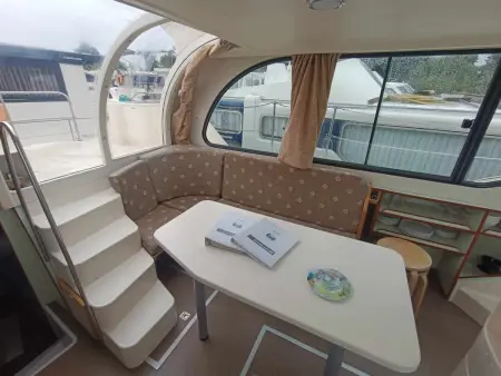 Bateau Nicols 900 à quai - 7 pers. à Pontailler-sur-Saône : photo 3