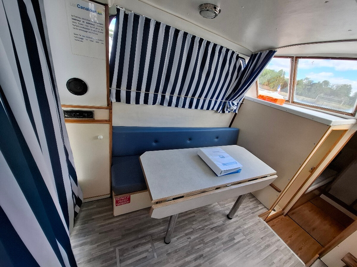 Bateau Triton 860 Fly à Chenillé-Changé, 5 pers. - Photo 3