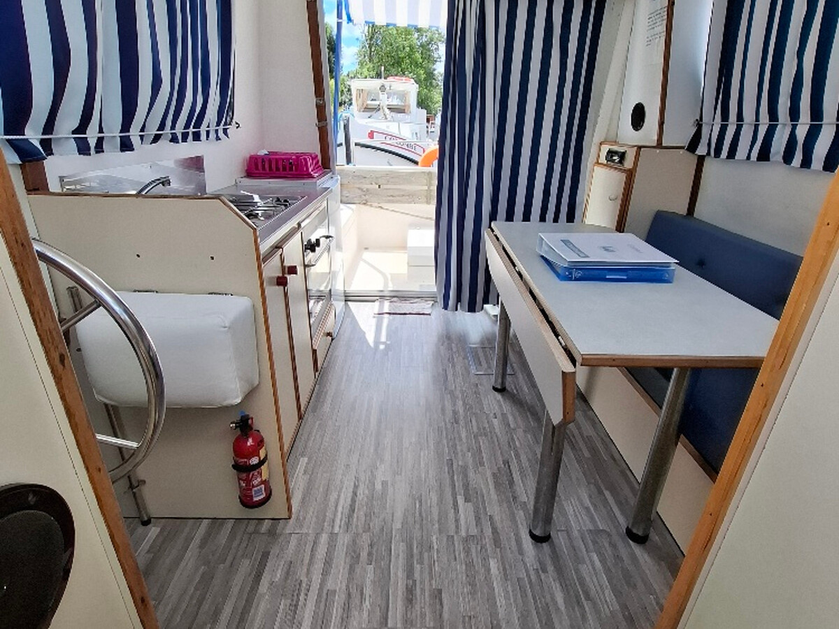Bateau Triton 860 Fly à Chenillé-Changé, 5 pers. - Photo 5
