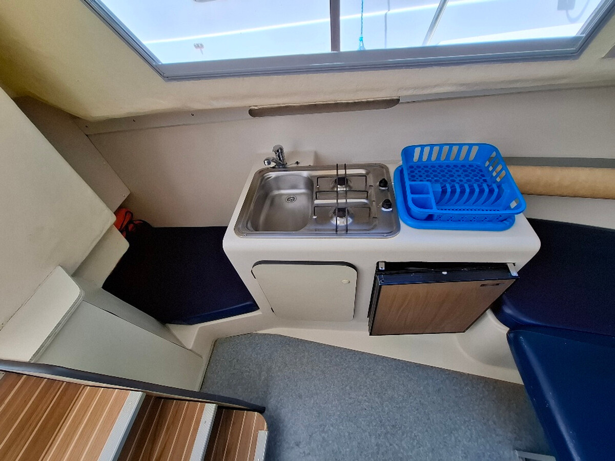 Fred 700 : appartement insolite sur bateau à Chenillé-Changé - Photo 4