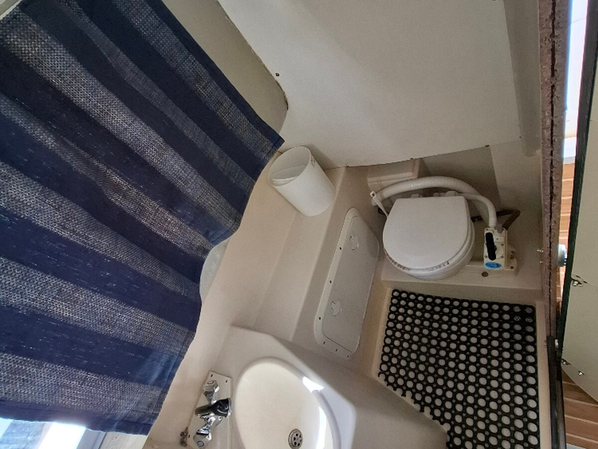 Fred 700 : appartement insolite sur bateau à Chenillé-Changé - Photo 5