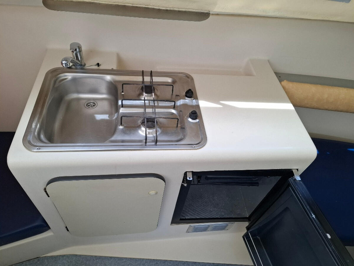 Fred 700 : appartement insolite sur bateau à Chenillé-Changé - Photo 11