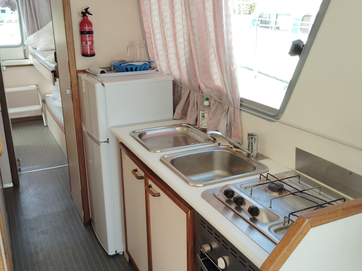 Bateau Insolite 8 pers. à Châtillon-en-Bazois - Photo 10