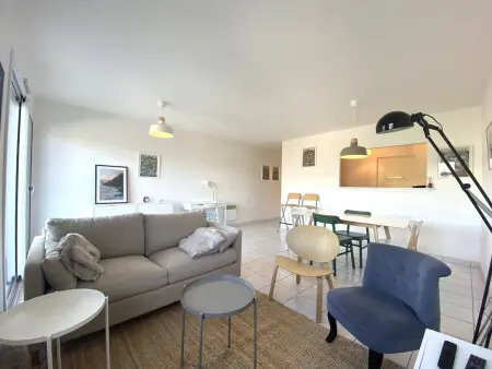 Location appartement à Perros Guirec, Appartement central avec WIFI, parking à Perros-Guirec