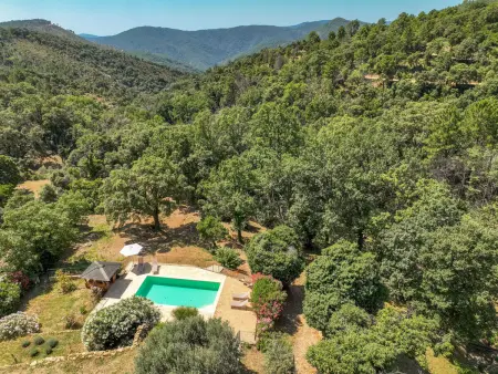 Les Glycines, gîte 8 pers. avec piscine à La Garde Freinet : photo 3
