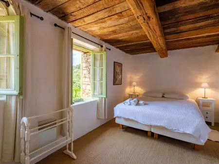 Les Glycines, gîte 8 pers. avec piscine à La Garde Freinet : photo 12