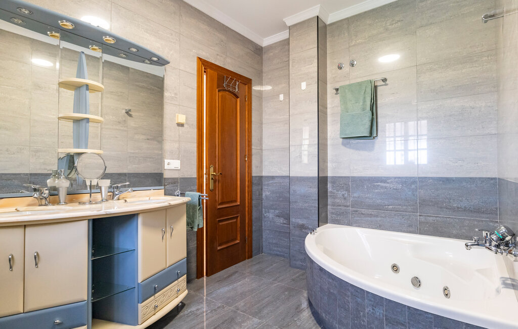 Maison 8 pers. avec piscine et terrasse vue mer - Photo 8
