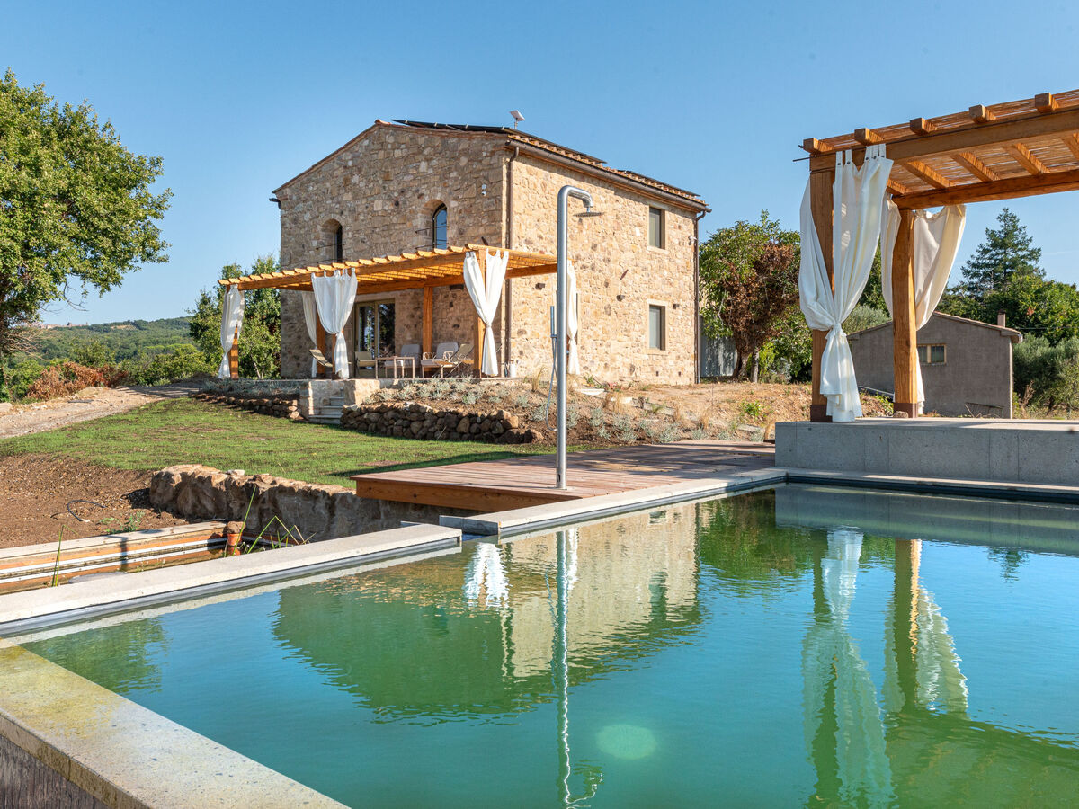 Maison rénovée éco-responsable avec piscine, Sassofortino - Photo 1