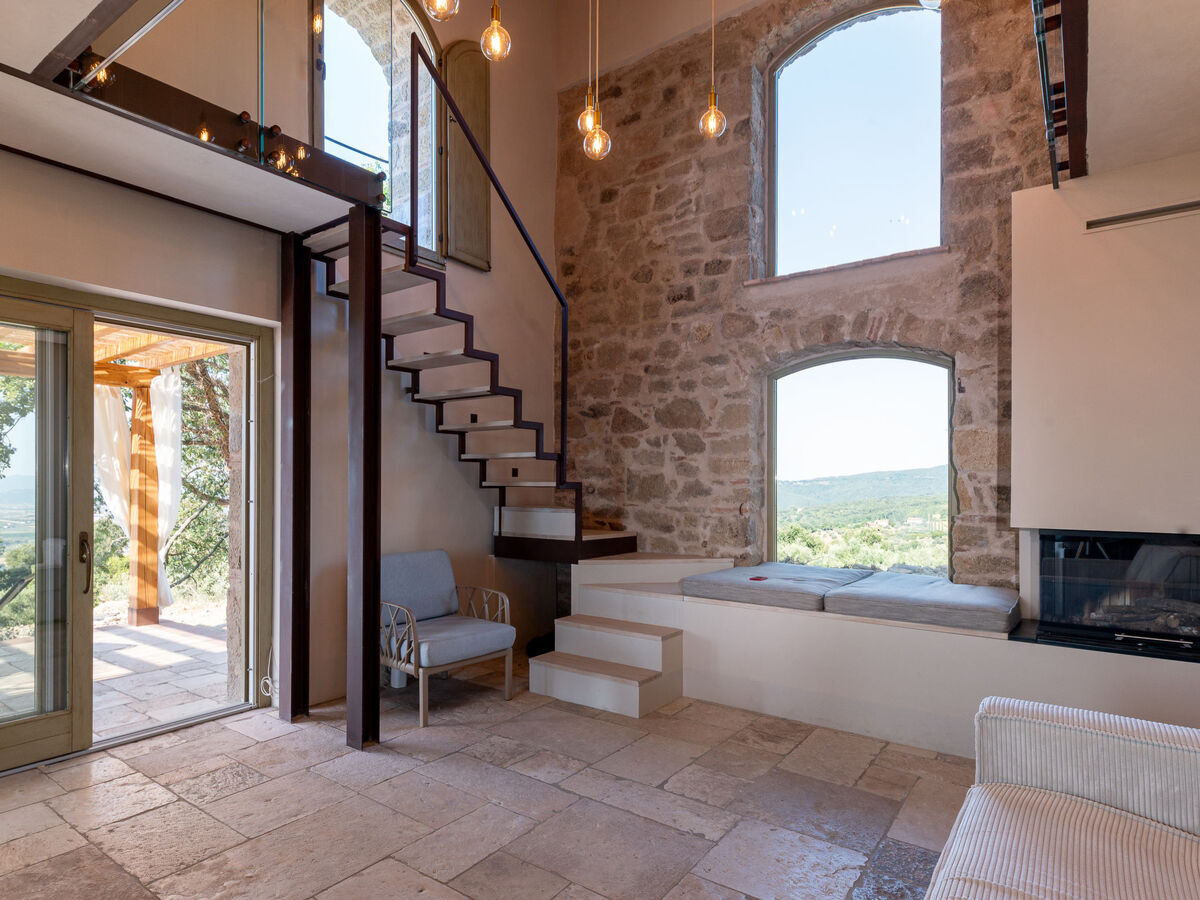 Maison rénovée éco-responsable avec piscine, Sassofortino - Photo 8