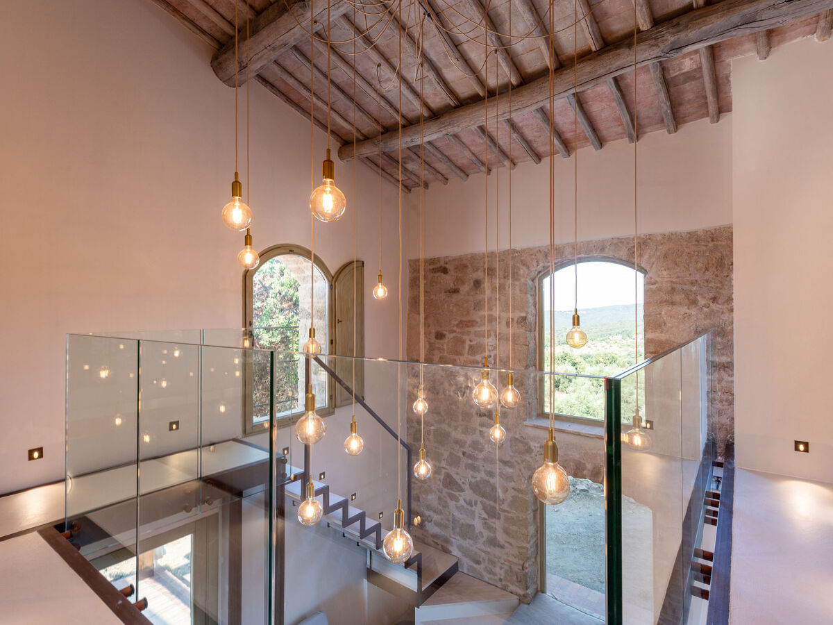 Maison rénovée éco-responsable avec piscine, Sassofortino - Photo 17