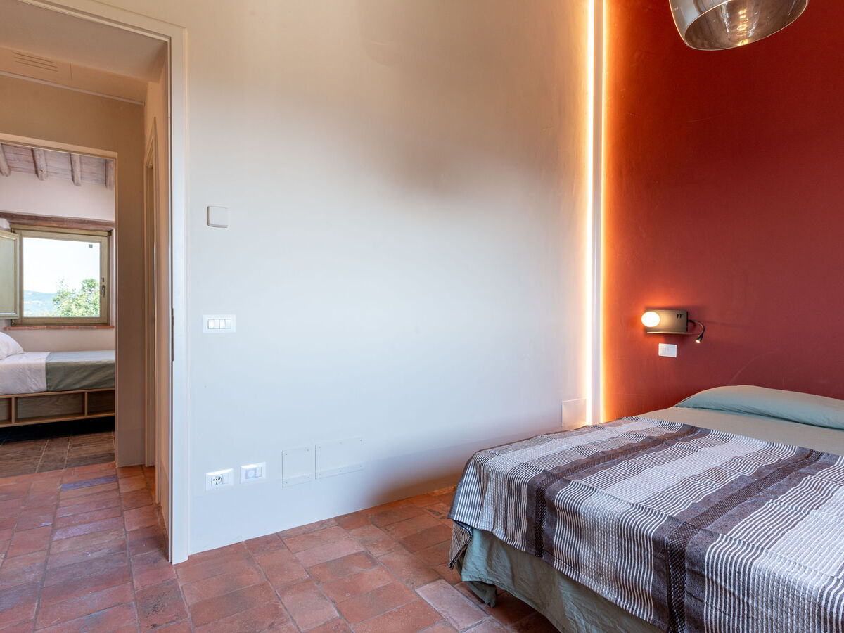 Maison rénovée éco-responsable avec piscine, Sassofortino - Photo 27