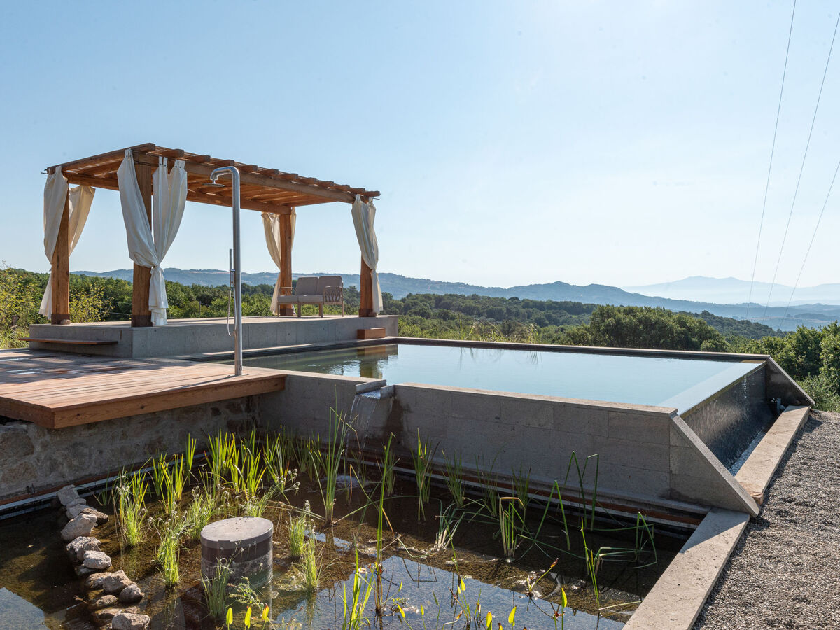 Maison rénovée éco-responsable avec piscine, Sassofortino - Photo 30