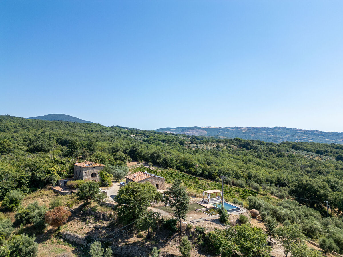 Maison rénovée éco-responsable avec piscine, Sassofortino - Photo 41