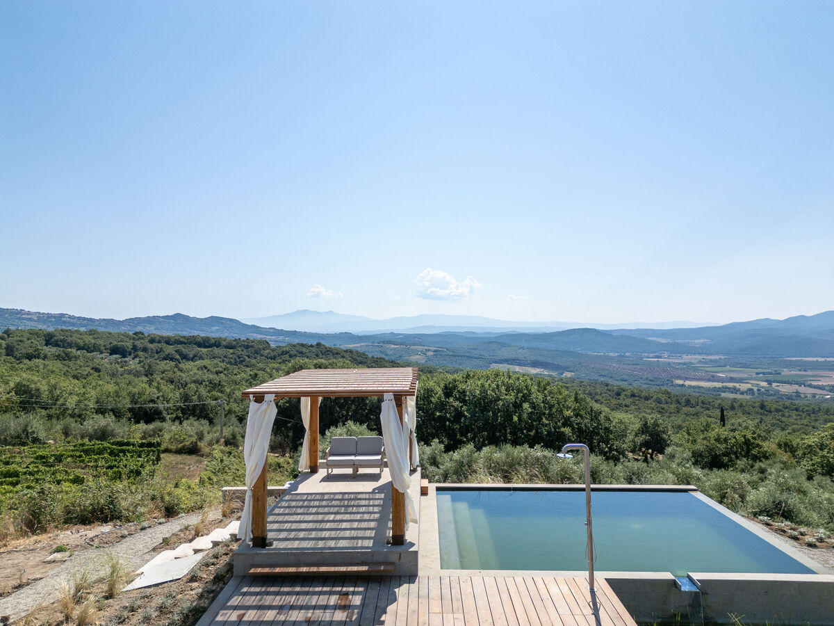 Maison rénovée éco-responsable avec piscine, Sassofortino - Photo 44