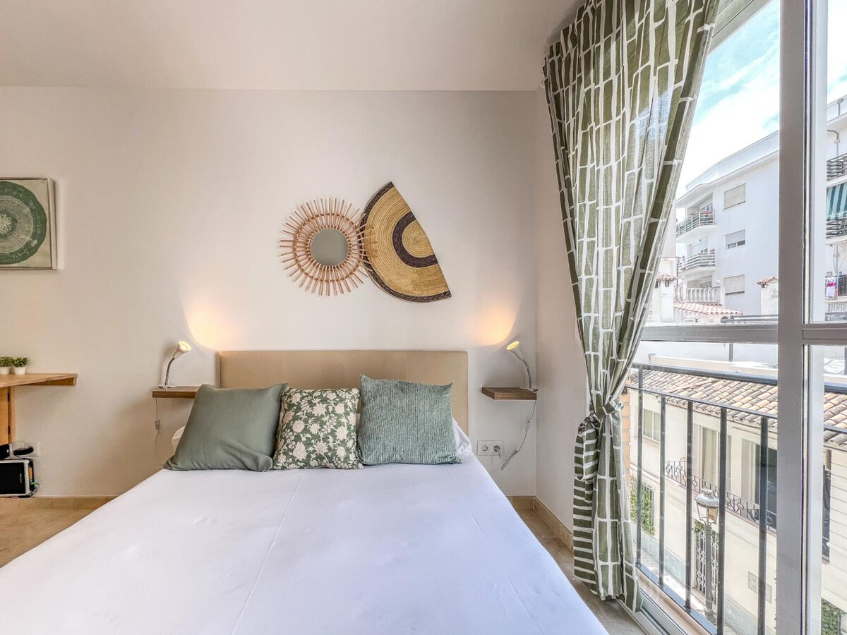 Studio rénové à deux pas de la plage d'Estepona - Photo 2
