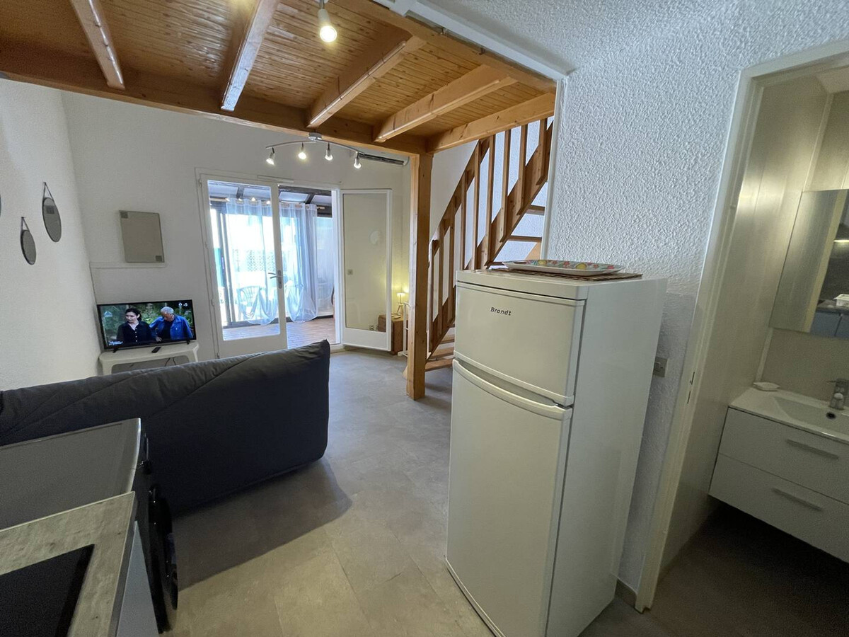 Studio mezzanine climatisé 4 pers., 900m plage, parking - Photo 4