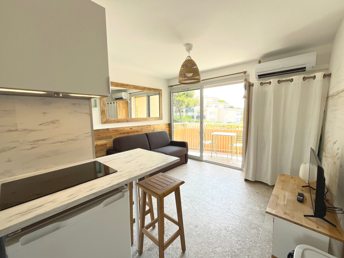 Studio vue mer refait 2024 avec terrasse à Sète - Photo 8