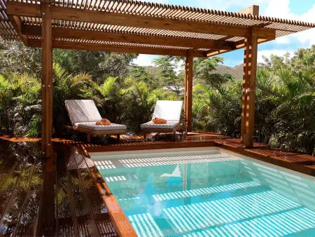 Location appartement à Saint Martin , Appartement avec Piscine Privée et Vue Jardin