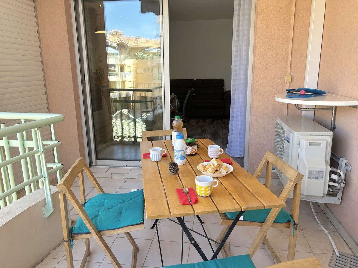Appartement avec terrasse à 50m de la plage, Fréjus - Photo 1